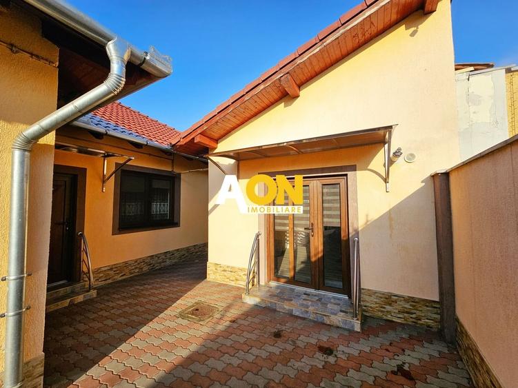 Casă individuală cu 4 camere cu Canalizare în Central