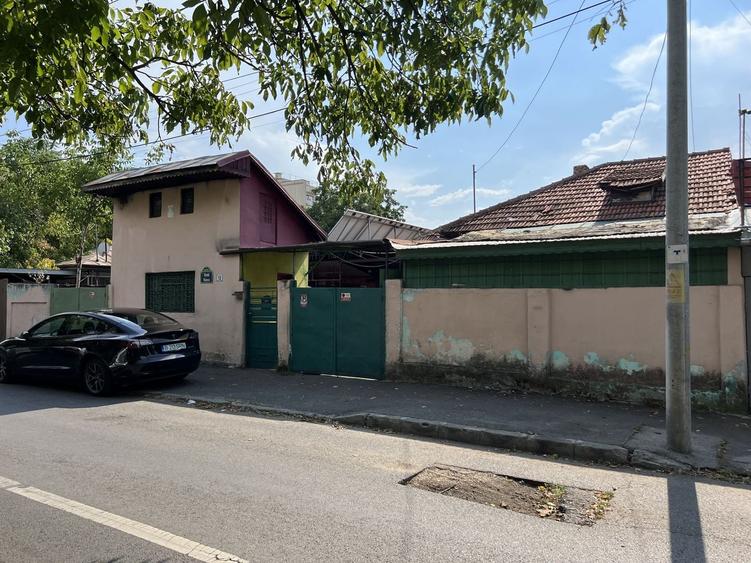 Teren Construcții intravilan de 573 mp, în P-ta Presei Libere
