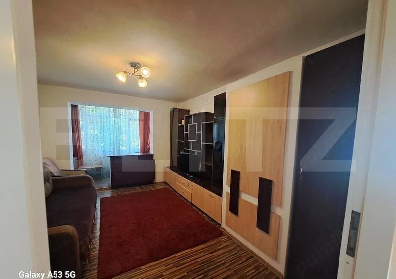 Apartament cu 2 camere decomandat, mobilat în Podul de Piatră