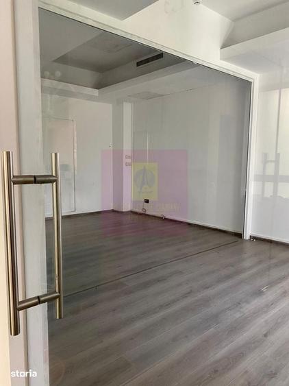 Spațiu comercial, de 30 mp, în Vitan