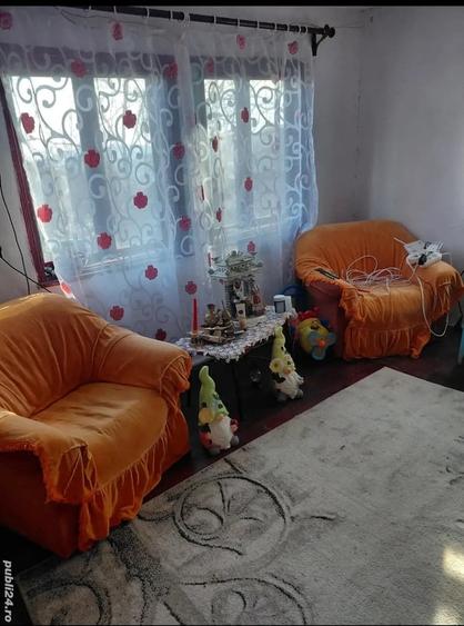 Casă cu 3 camere cu Teren 1500 Mp în Central