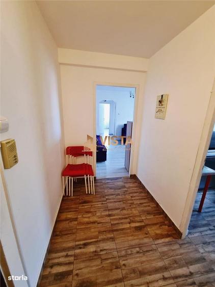 Apartament 2 camere luminos, loc de parcare. Se afla la 5 minute de Co - 10