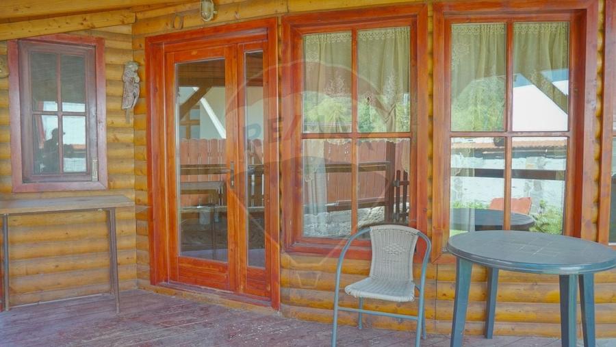 Casă individuală cu 5 camere cu Teren 511 Mp în Bran