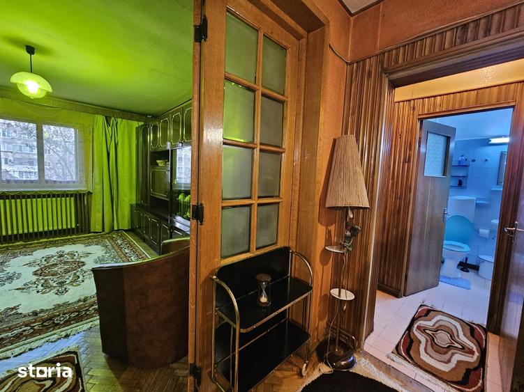 Apartament cu 4 camere în Piața Centrală