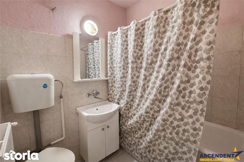 Spațiu comercial, de 270 mp, în Central