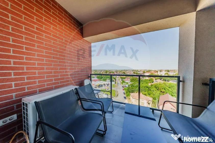 Apartament cu 3 camere semidecomandat în Central