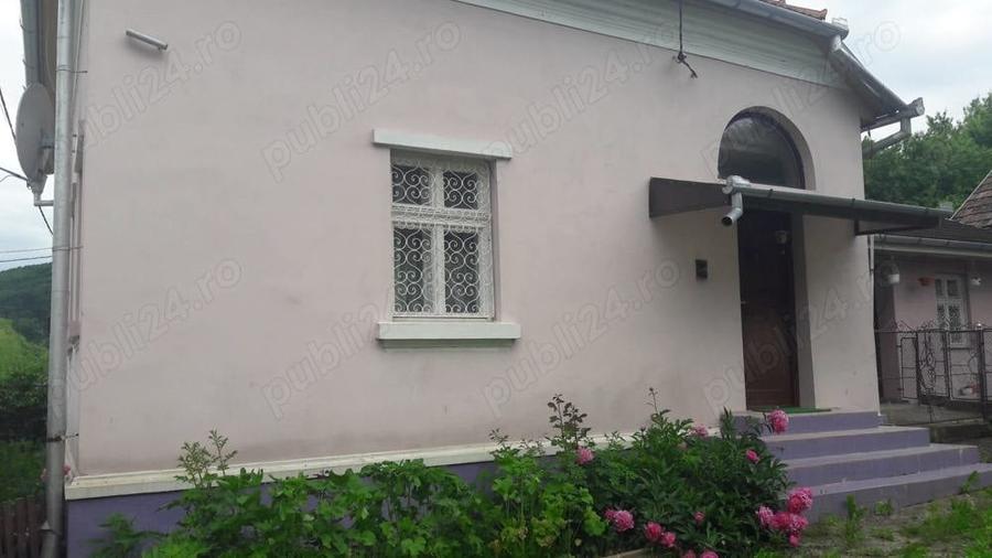 Casă cu 3 camere în Ciugud