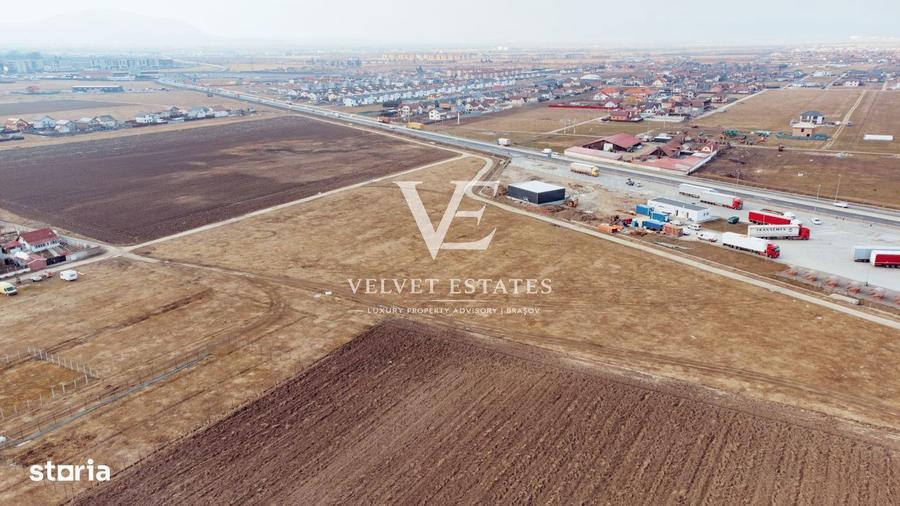 Teren de 9026 mp, în Sânpetru