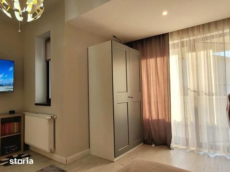 Casă cu 5 camere cu Teren 500 Mp în Corbeanca