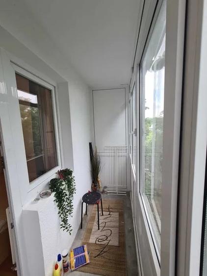 Apartament cu 2 camere semidecomandat, mobilat în Victoriei