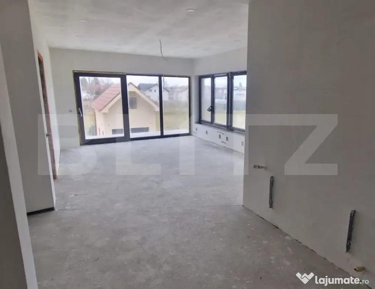 Casă cu 6 camere cu Teren 900 Mp în Central