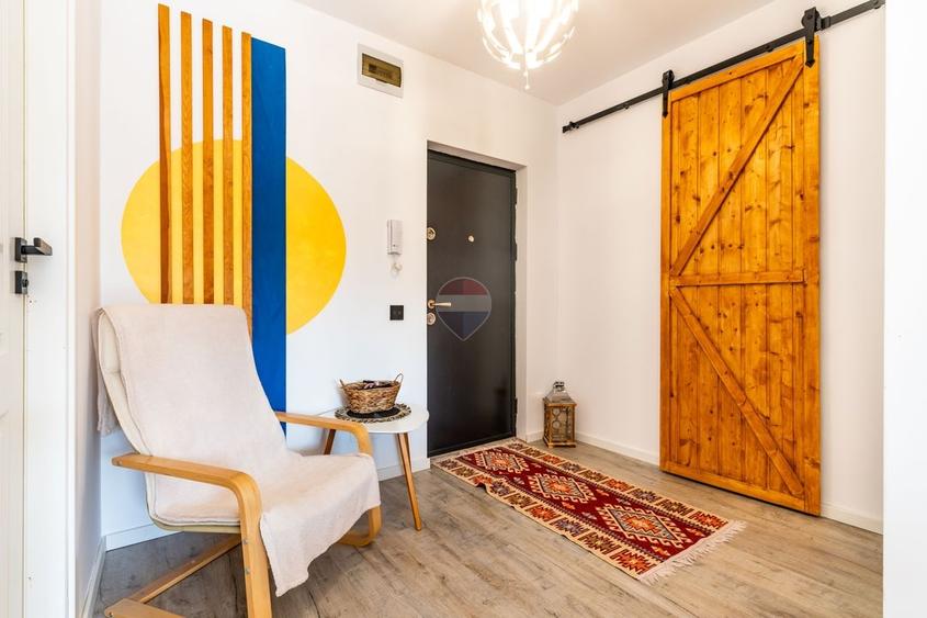 Apartament cu 2 camere semidecomandat, mobilat în Florești