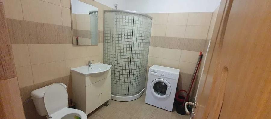 Apartament cu 3 camere, mobilat în Florești