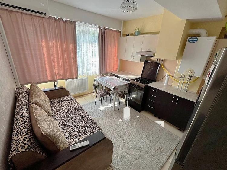Garsonieră decomandată în Soarelui