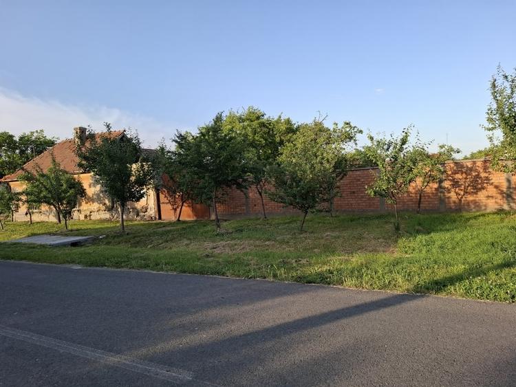 Casă individuală cu 4 camere cu Teren 616 Mp în Nădlac