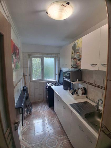 Apartament cu 2 camere semidecomandat în Brâncoveanu