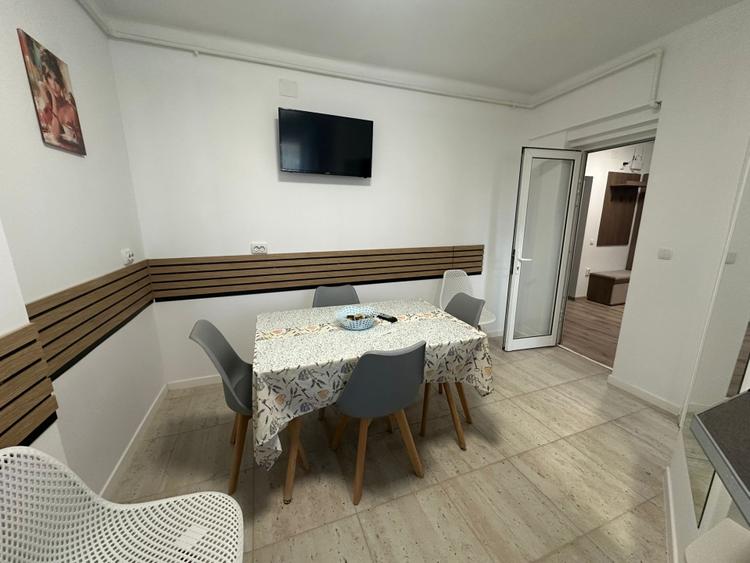 Apartament cu 2 camere decomandat, mobilat în Cugir