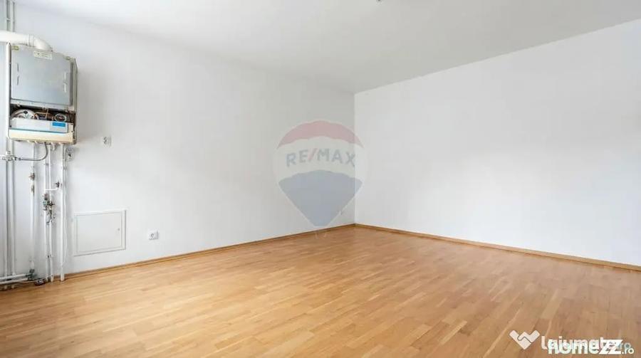 Apartament cu 7 camere decomandat în Ultracentral