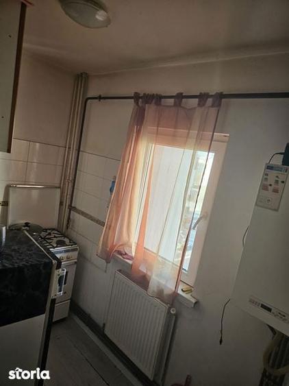 Garsonieră decomandată în Rovine