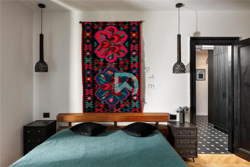 Apartament cu 4 camere decomandat în Centrul Istoric