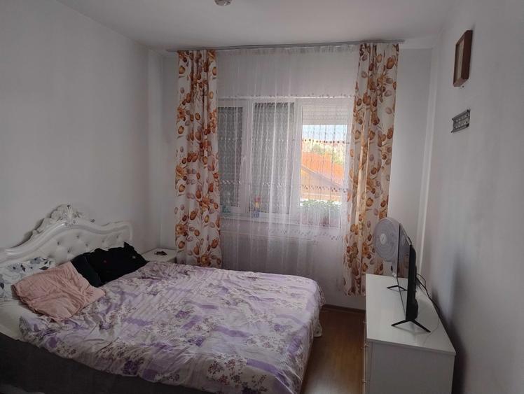 Apartament cu 2 camere semidecomandat în Exterior Vest