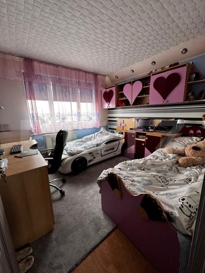 Apartament cu 4 camere decomandat, mobilat în Sud-Est