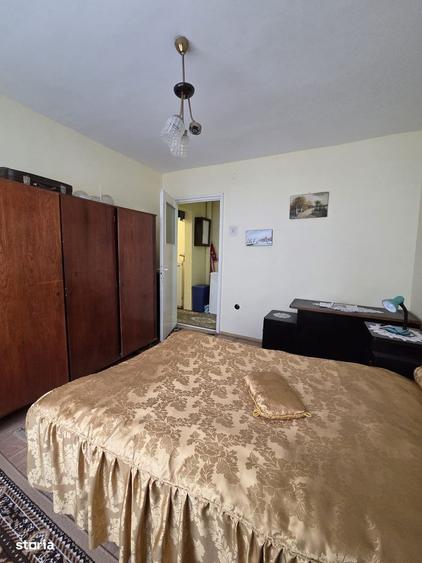 3 Camere confort 1 decomandate Capatul lui 4 - 3