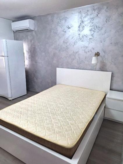 Garsonieră decomandată în Costin Georgian