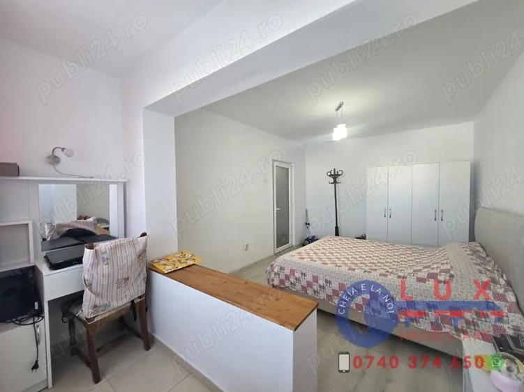 Apartament cu 3 camere decomandat în Babadag
