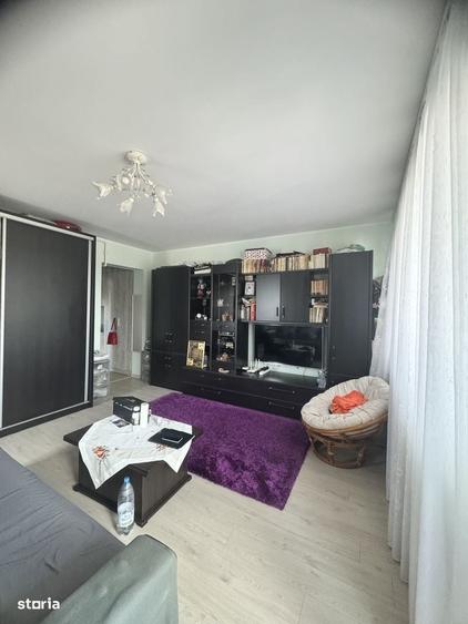 Apartament cu 2 camere decomandat în Casa de Cultură