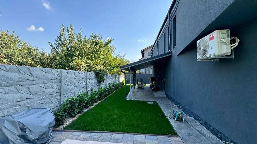 Casă individuală cu 4 camere cu Piscina în Tunari