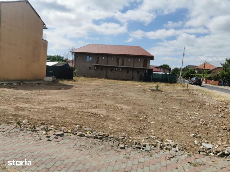 Teren de 912 mp, în Limanu
