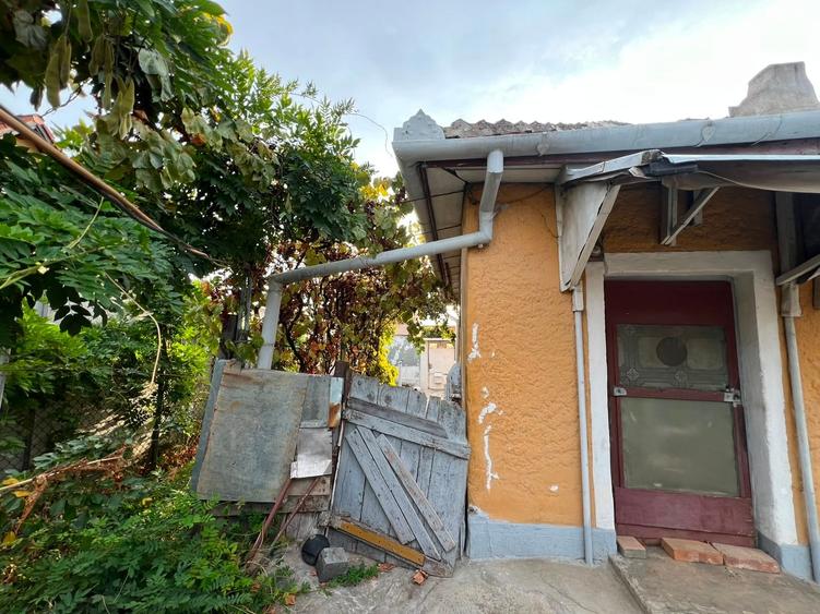 Casă individuală cu 3 camere cu Teren 521 Mp în Oncea