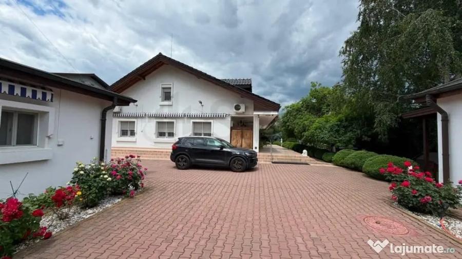 Casă cu 1 camere cu Teren 2800 Mp în Ferme
