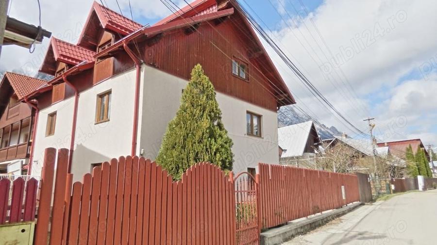 Casă cu 6 camere cu Teren 365 Mp în Zamora