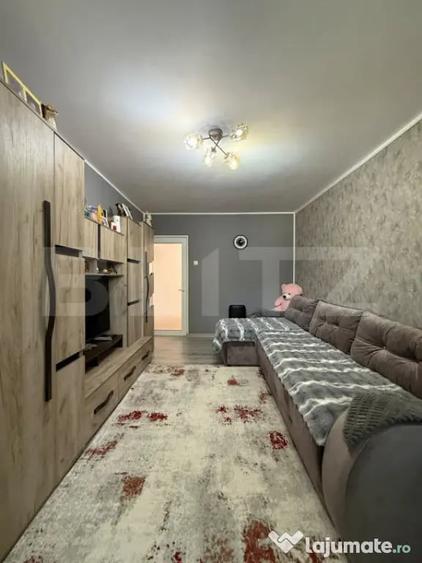 Apartament cu 2 camere decomandat în Micro 13