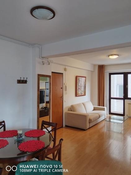 Apartament cu 2 camere semidecomandat în Dorobanți