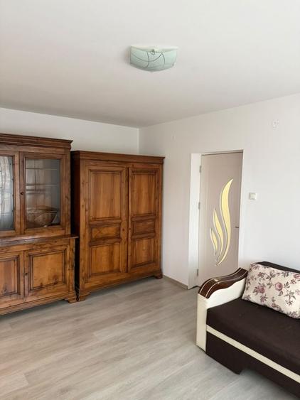 Apartament cu 2 camere decomandat în Exterior Vest
