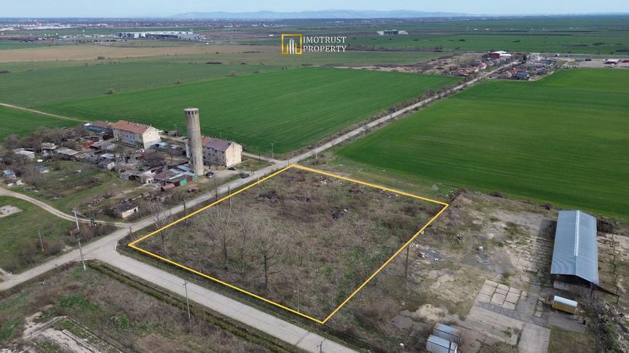 Teren Construcții intravilan de 9520 mp, în Sud