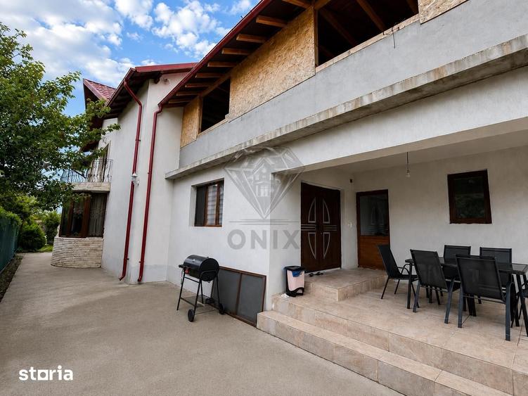 Casă cu 7 camere cu Teren 750 Mp în Târgșoru Vechi