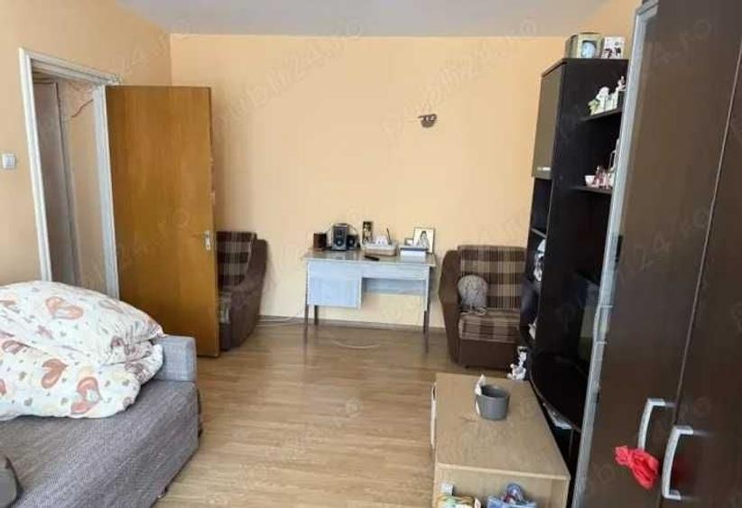 Garsonieră decomandată în Dristor