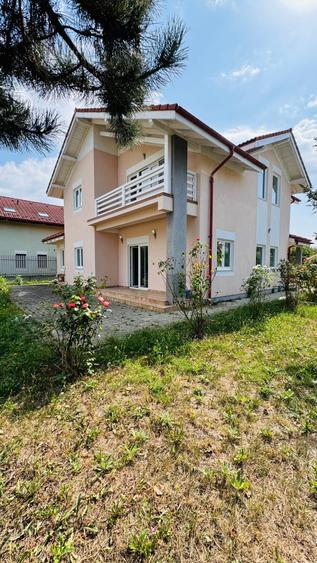 Casă individuală cu 5 camere cu Canalizare în Corbeanca