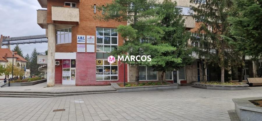 Spațiu comercial, de 40 mp, în Centrul Civic