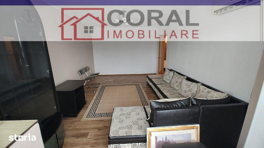 Apartament cu 3 camere în Decebal