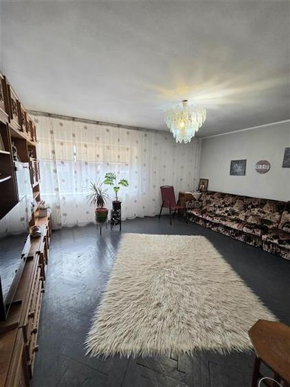 Casă individuală cu 3 camere cu Canalizare în Anda