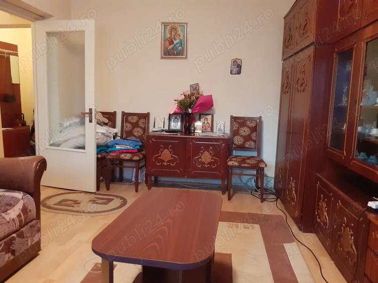 Apartament cu 2 camere decomandat în Radu Negru