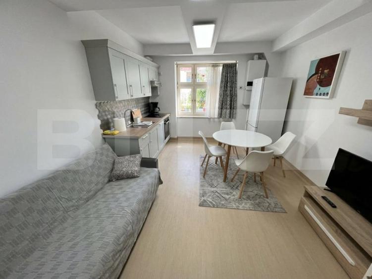 Apartament cu 2 camere semidecomandat, mobilat în Grigorescu