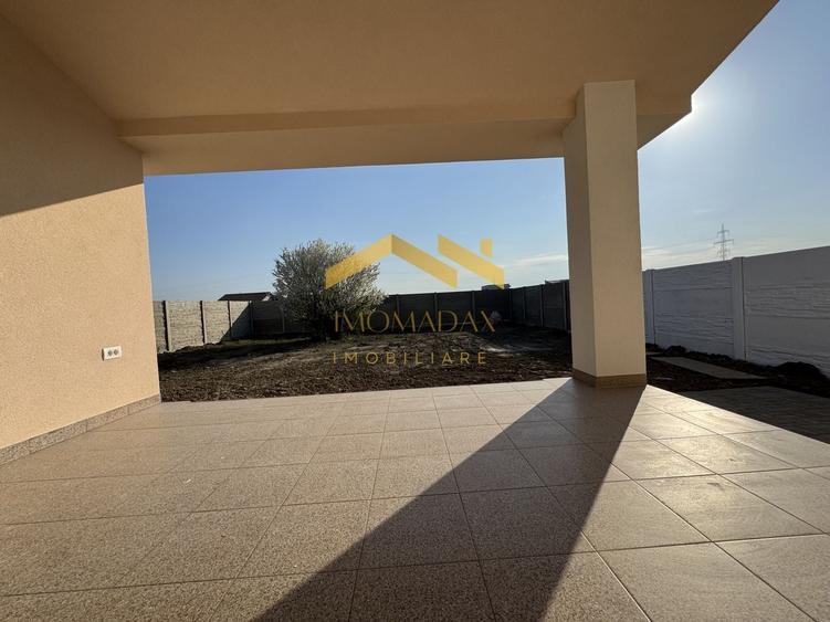 Casă individuală cu 4 camere cu Canalizare în Moșnița Nouă
