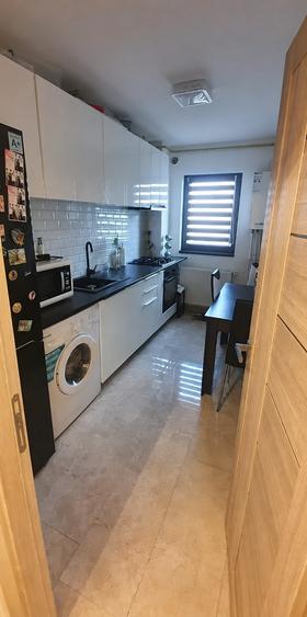 Apartament cu 2 camere decomandat în Vișani