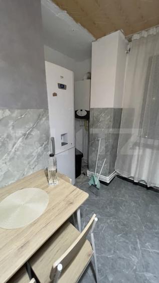 Apartament cu 3 camere decomandat, mobilat în Mioveni